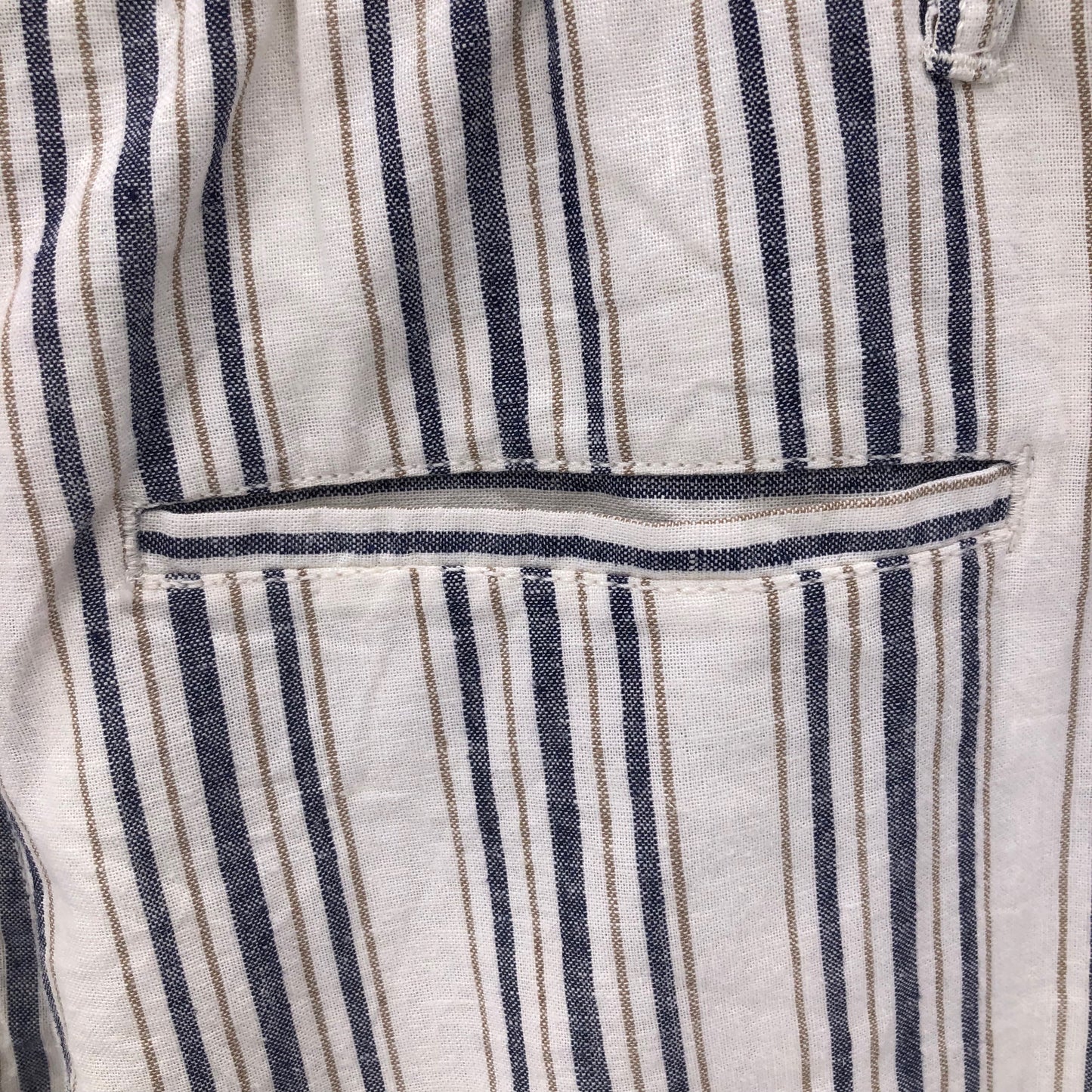 Size L ANA Stripe Shorts