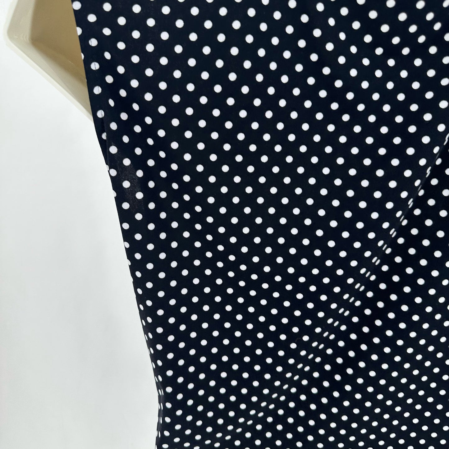 Size XL VINCE CAMUTO Polka Dot Shirt