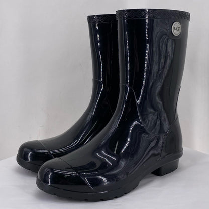 Black W Shoe Size 8 UGG Boots