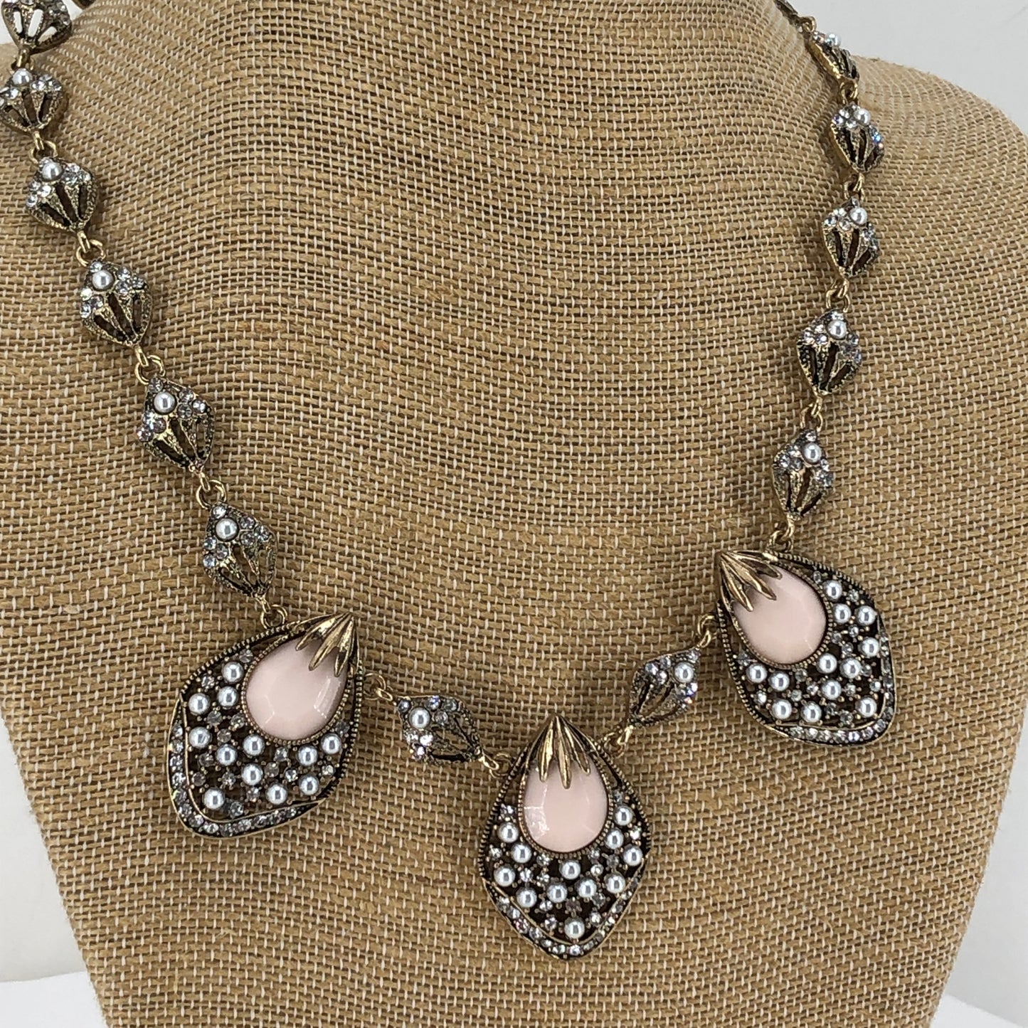 NO TAG Gold Necklace