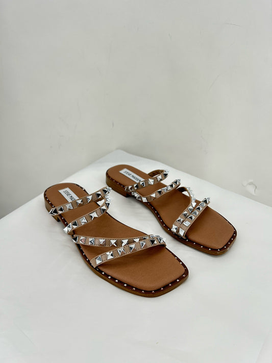 Tan W Shoe Size 8.5 STEVE MADDEN Sandals