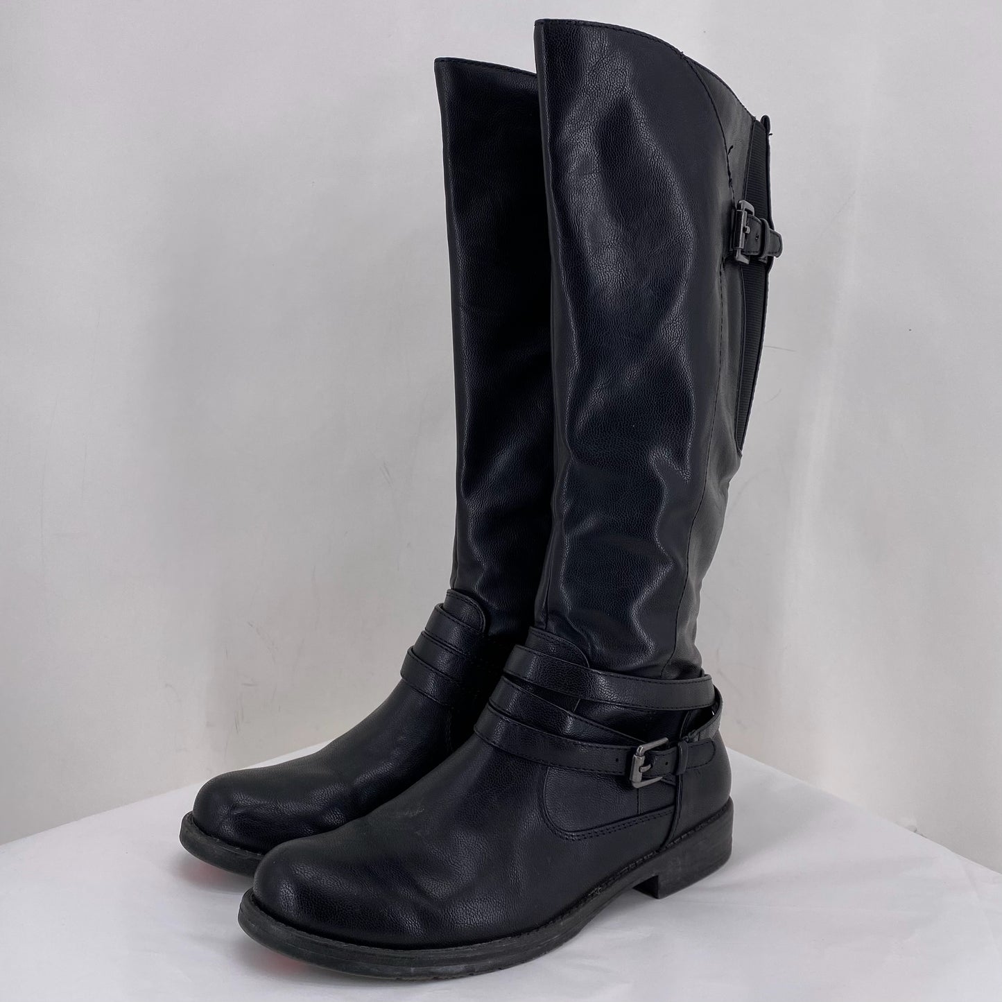 Black W Shoe Size 6.5 BARE TRAPS Boots