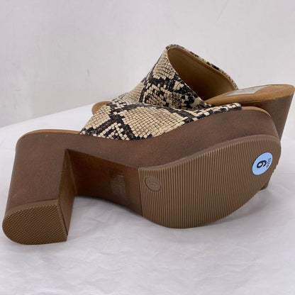 BROWN W Shoe Size 6 DOLCE VITA Sandals