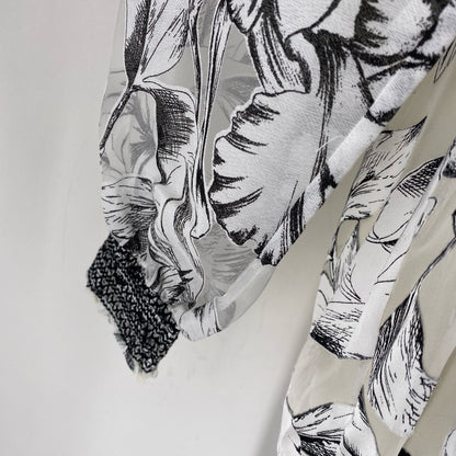 Size M WHITE HOUSE BLACK Floral Shirt