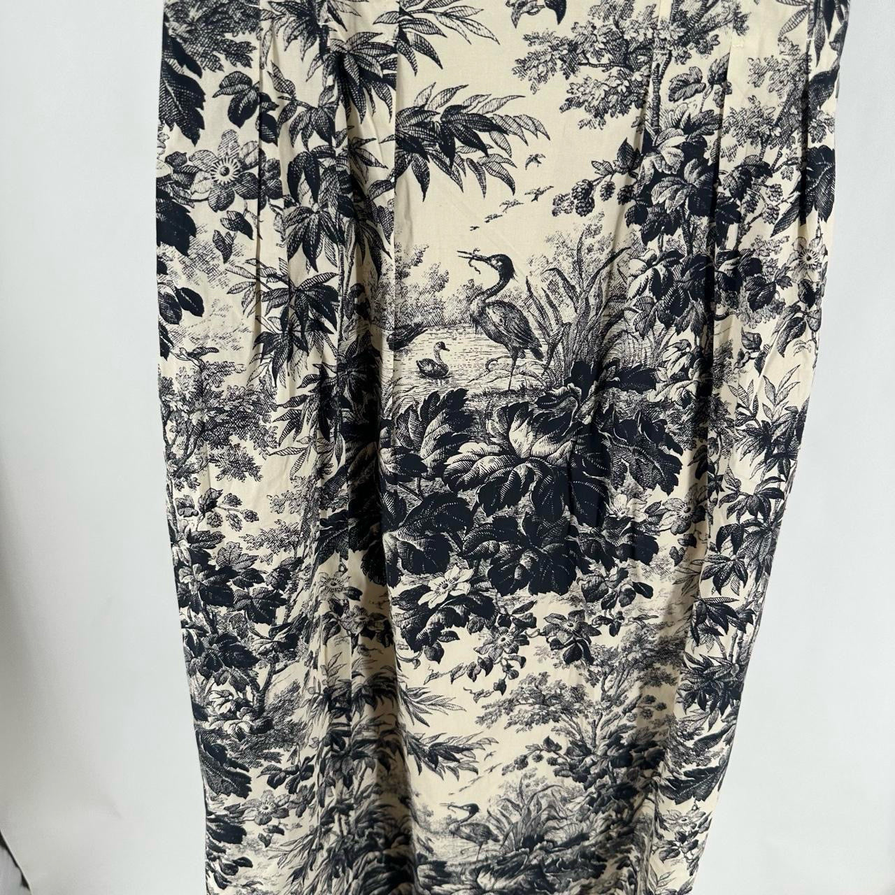 Size M TUCKERNUCK Floral Dress