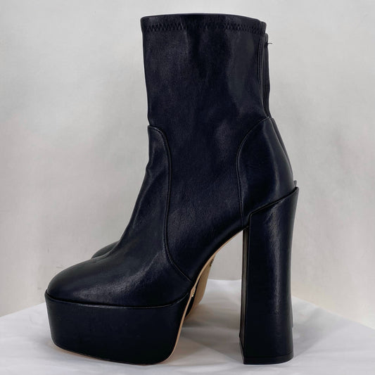 Black W Shoe Size 8 STUART WEITZMAN Boots