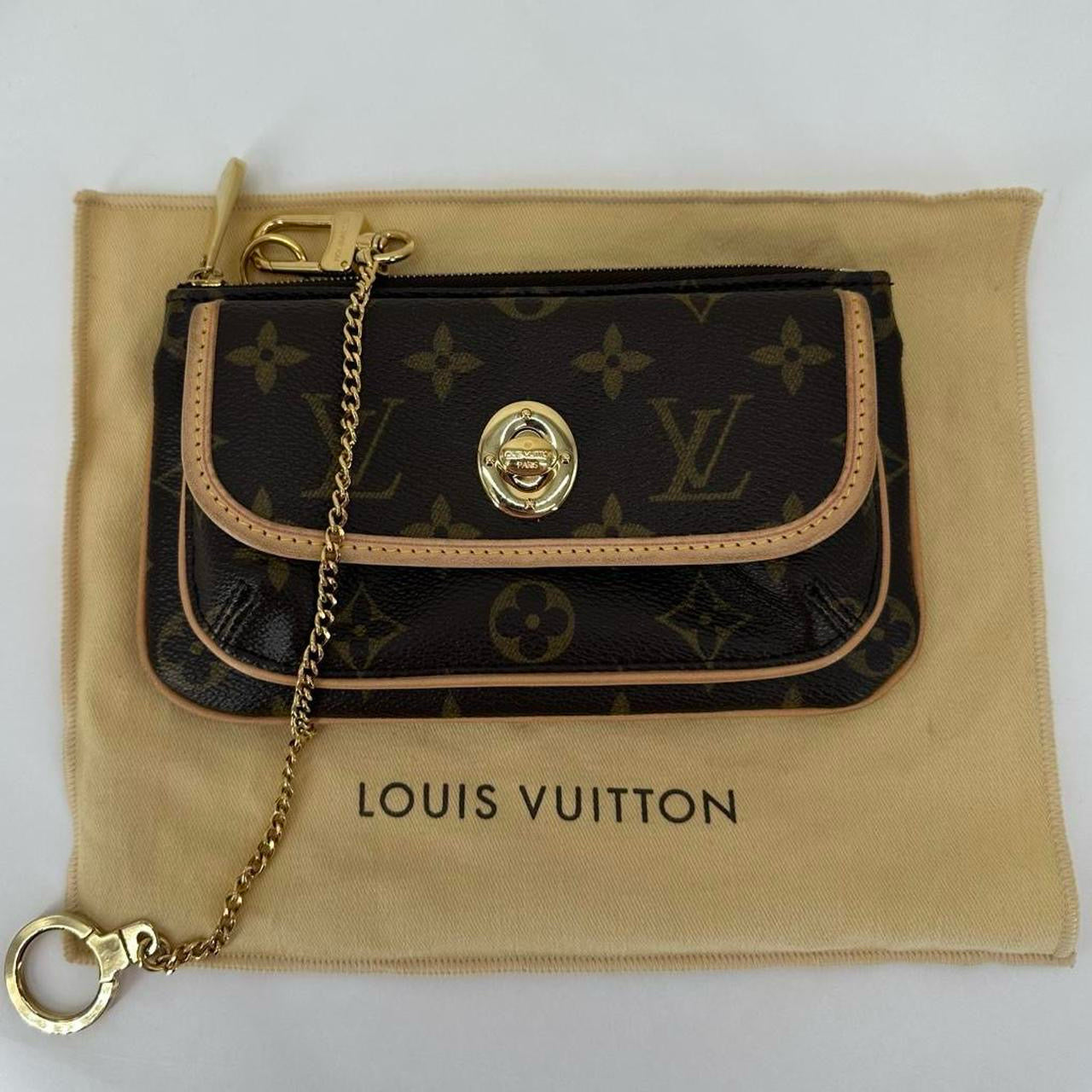 BROWN LOUIS VUITTON Wristlet