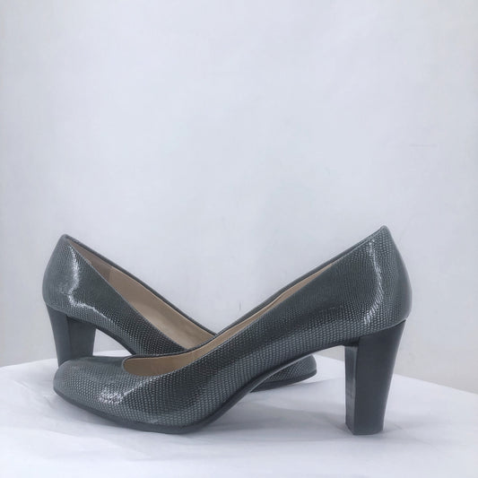 Green W Shoe Size 8.5 CALVIN KLEIN Pumps