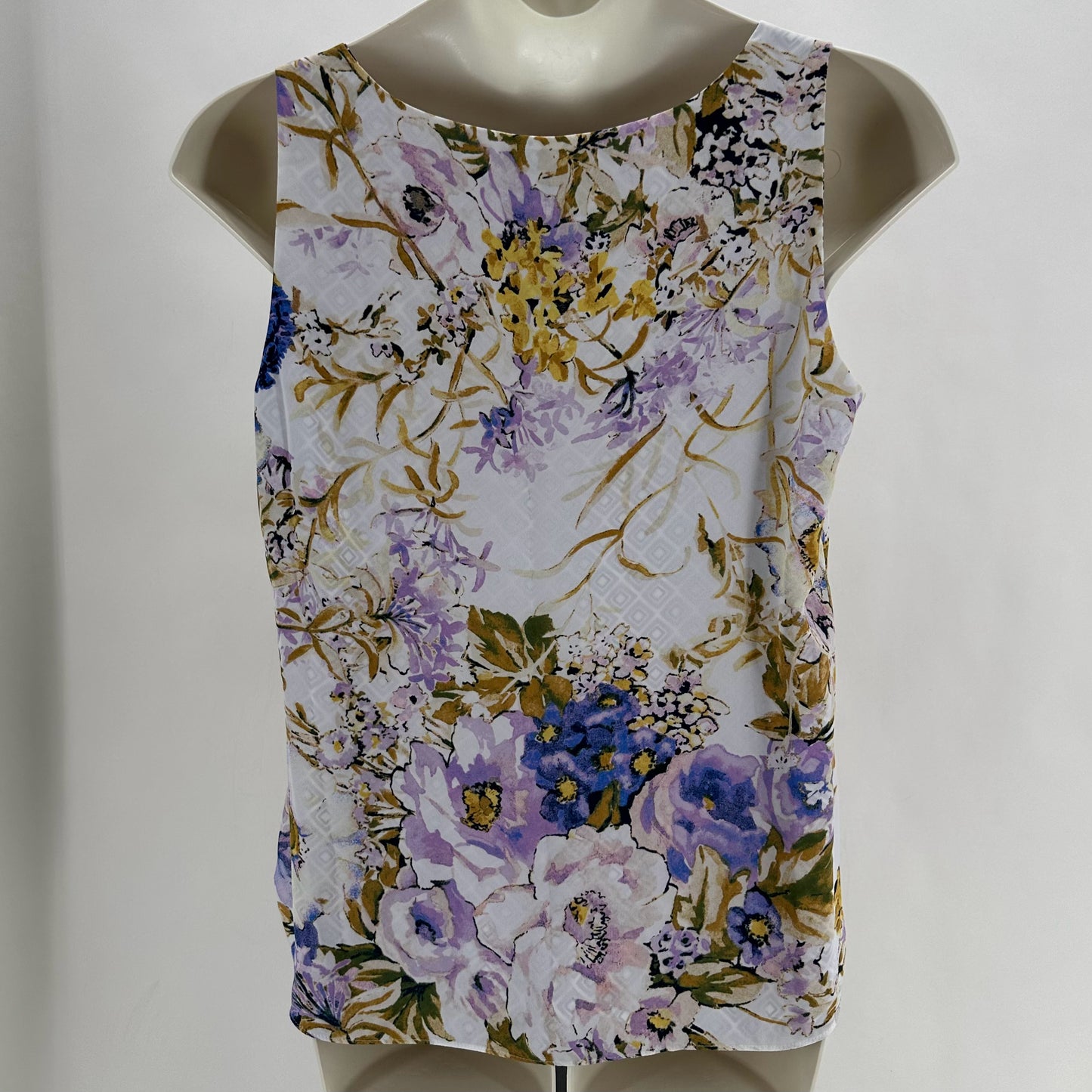 Size 2 CHICO'S FLOWERS Shirt