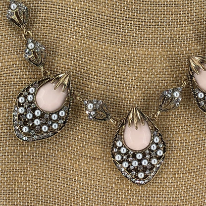 NO TAG Gold Necklace