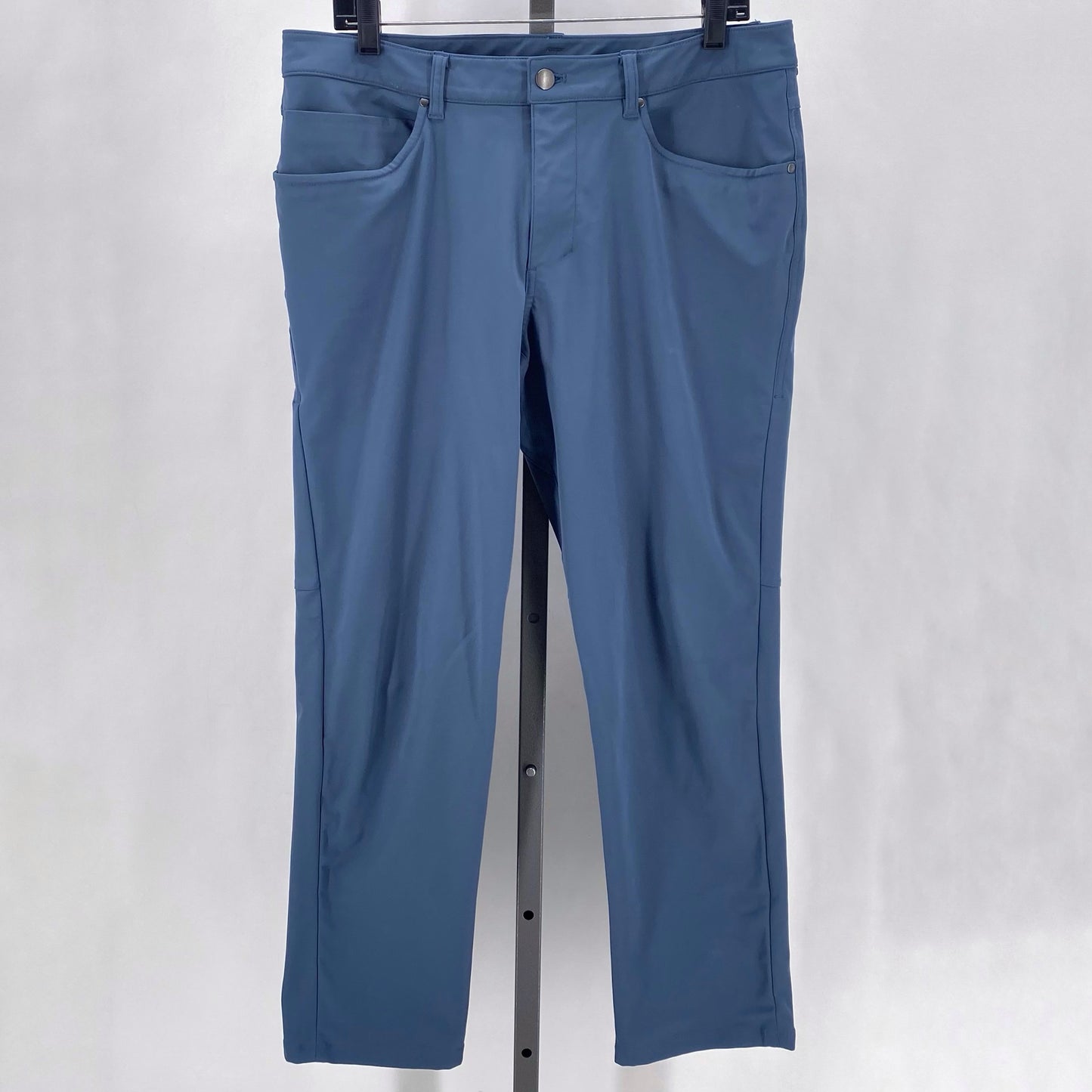 Blue Size 33 LULULEMON Men's Apparel