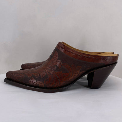 REDDISH BROWN W Shoe Size 7 CHARLIE HORSE shooties/booties