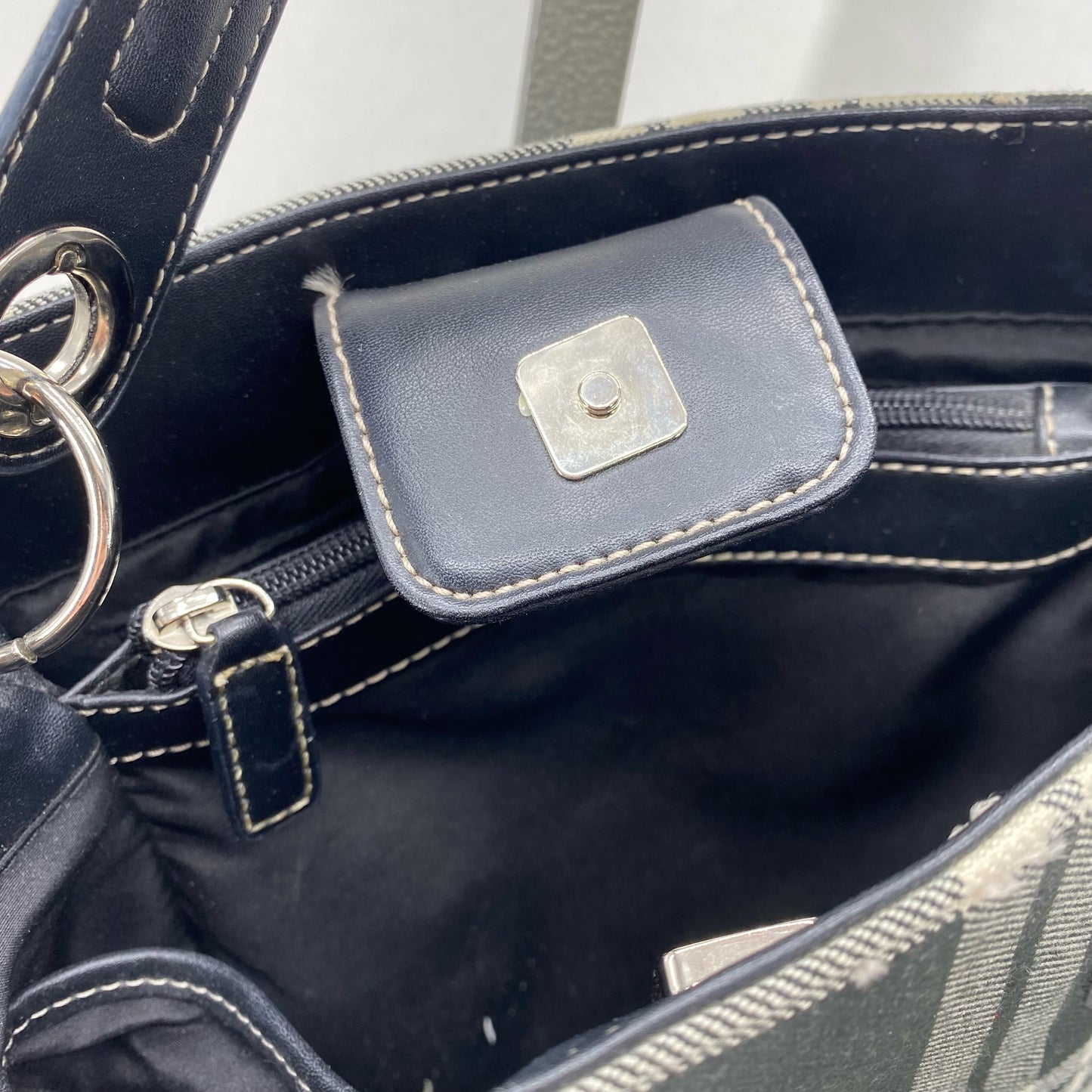 BLACK/WHITE TOMMY HILFIGER Tote