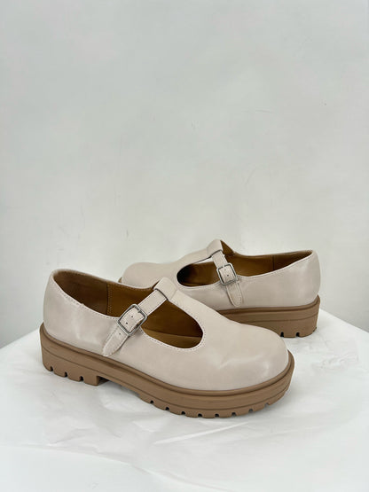 LT TAN W Shoe Size 9 SODA Flats