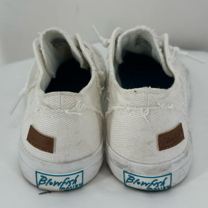 White W Shoe Size 7 BLOWFISH Sneakers