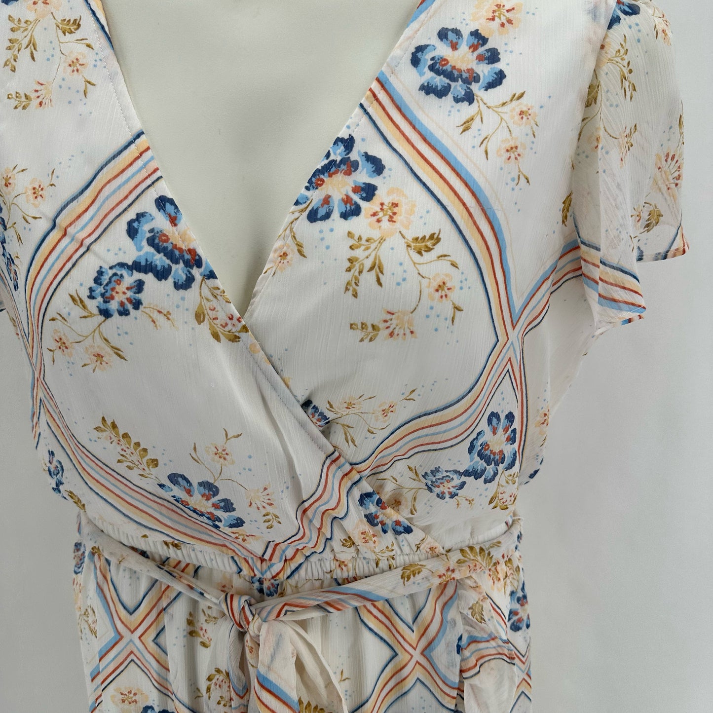 Size L LAUREN CONRAD Floral Dress