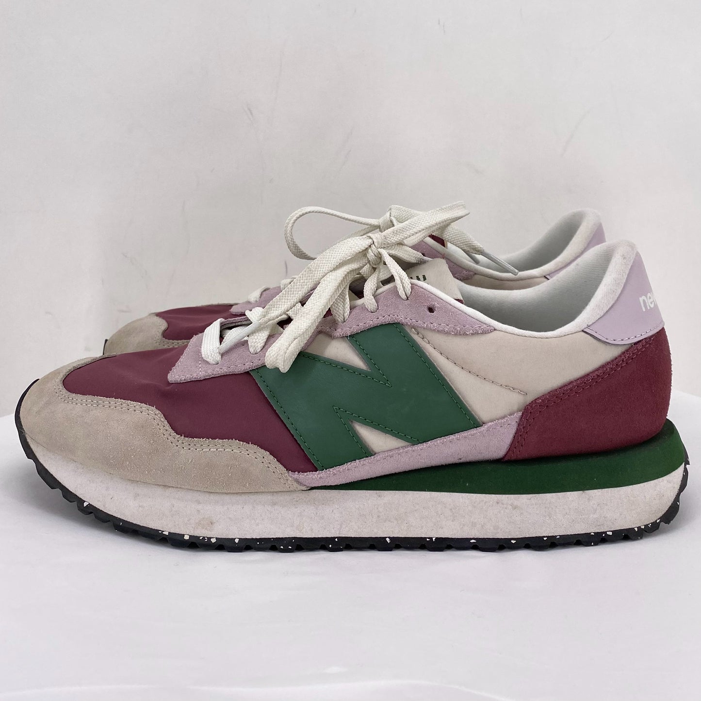 Multi-Color W Shoe Size 10.5 NEW BALANCE Sneakers