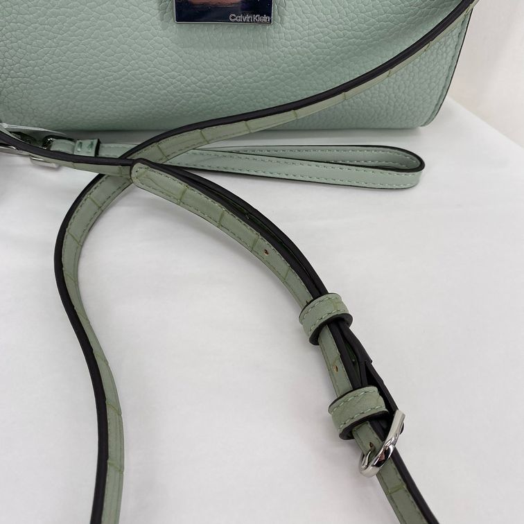 Sage. CALVIN KLEIN Cross-body