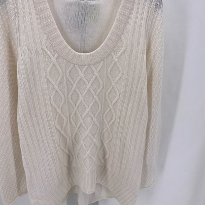 Size S QI Cashmere Sweater