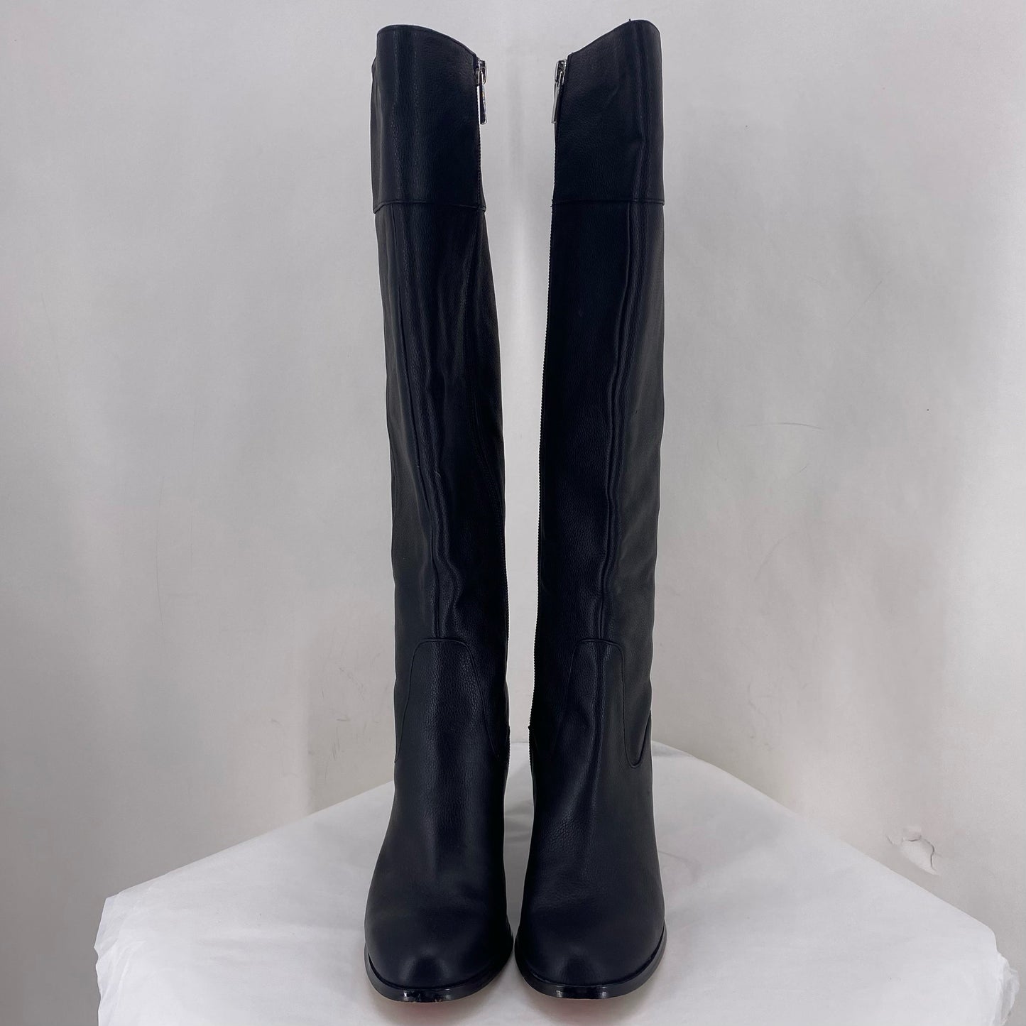 Black W Shoe Size 6.5 WHITE HOUSE BLACK Boots