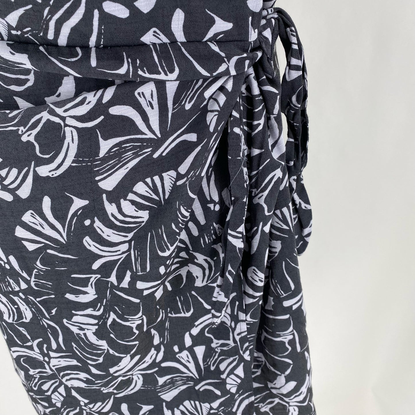 Size L NINE WEST Dress