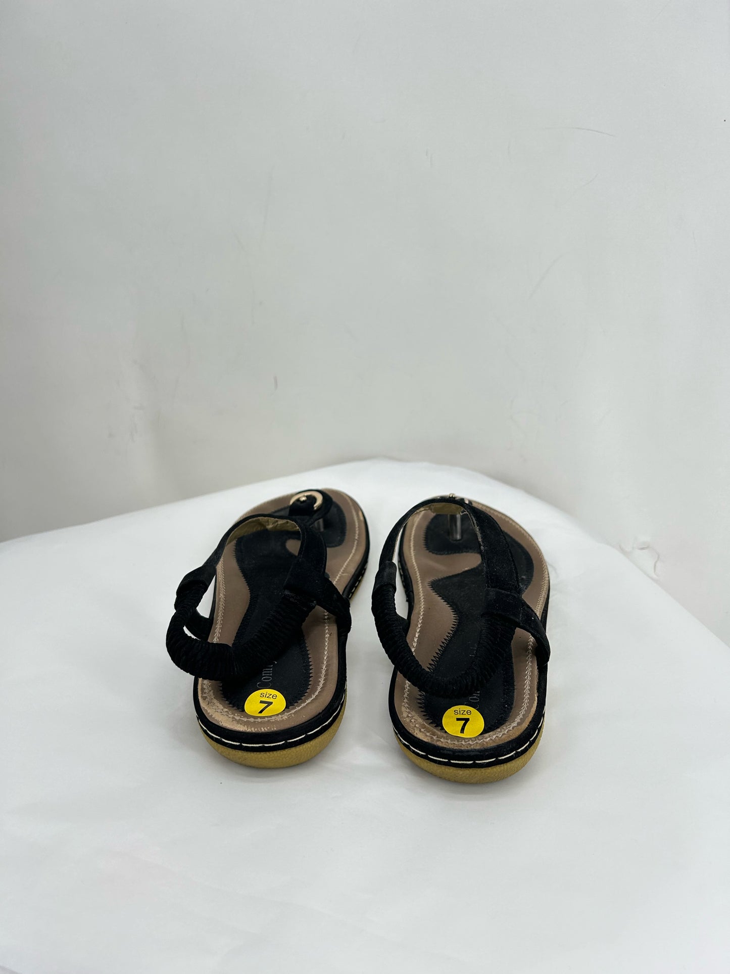Black W Shoe Size 7 Sandals