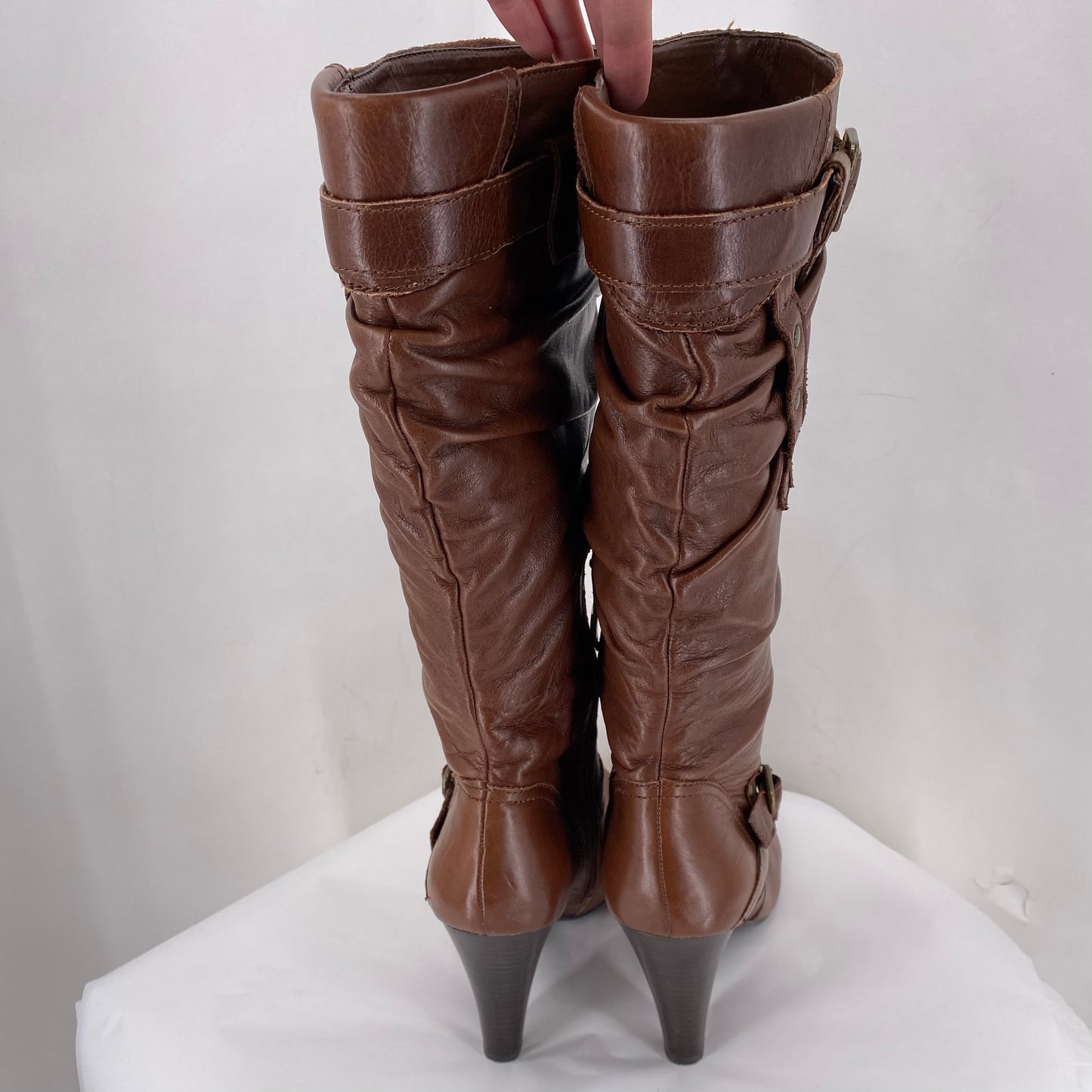 BROWN W Shoe Size 10 GUESS Boots