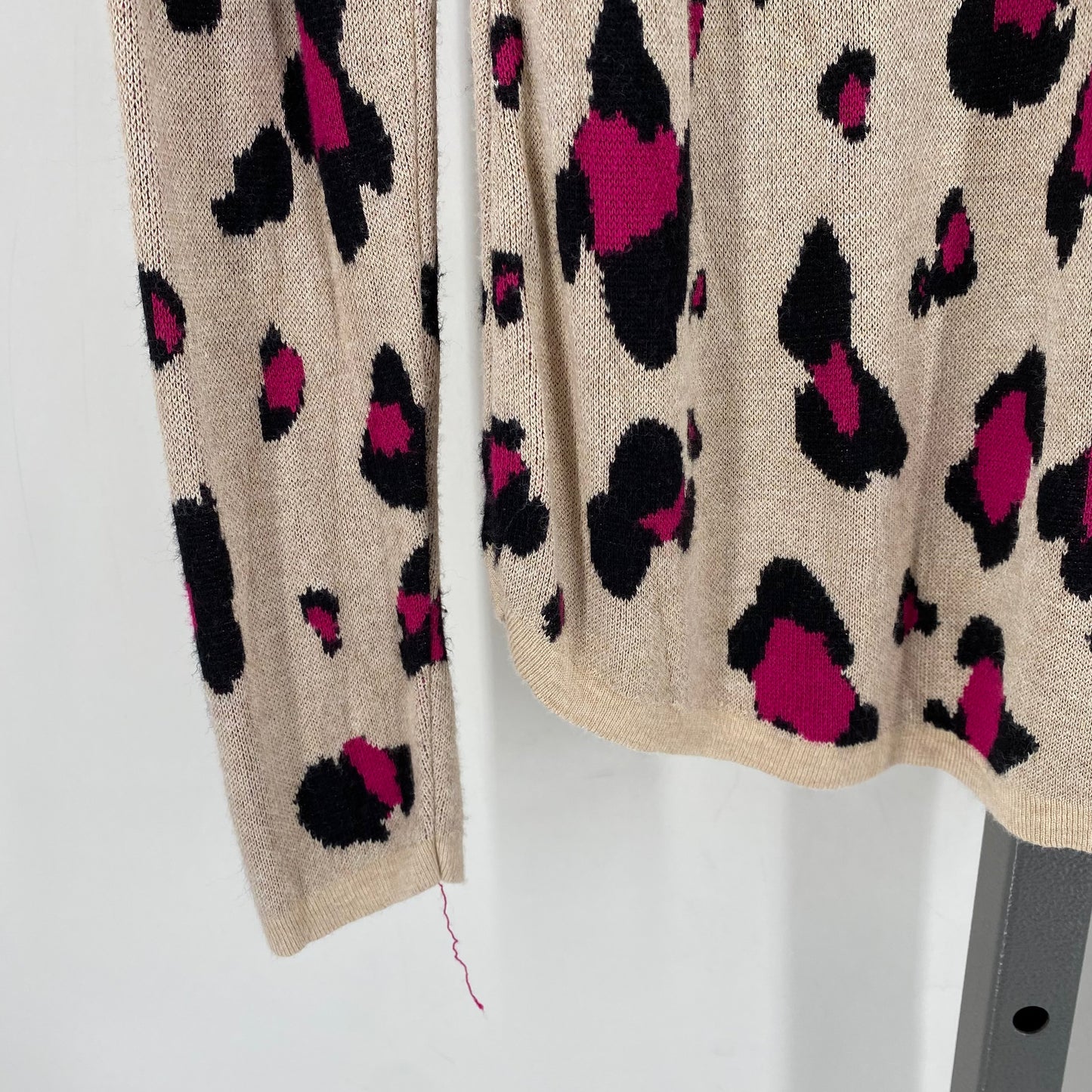 Size 1 CHICO'S Knit LEOPARD Sweater