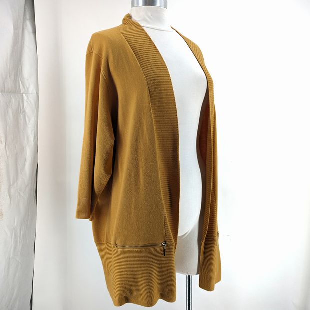 Size 2X CARMEN MARC VALVO Cardigan