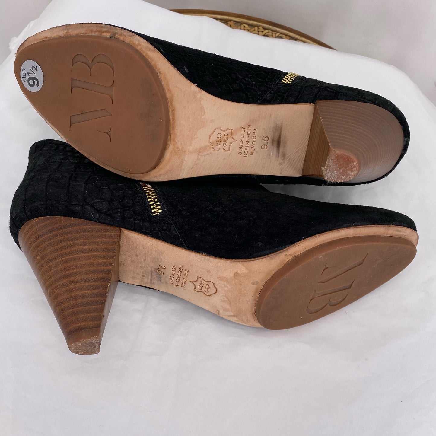 Black W Shoe Size 9.5 MATT BERNSON shooties/booties