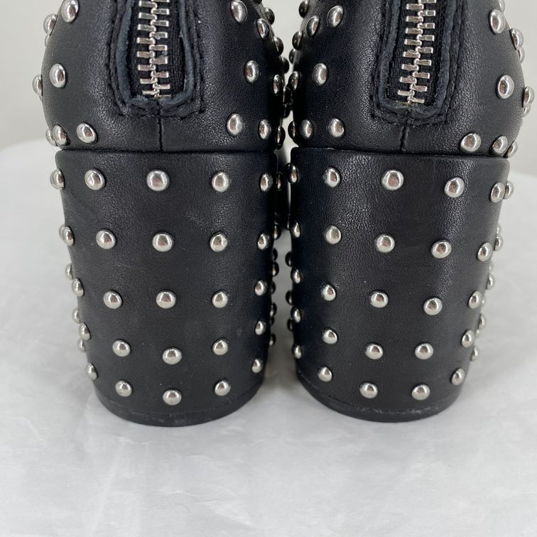 Black W Shoe Size 7.5 STEVE MADDEN Boots